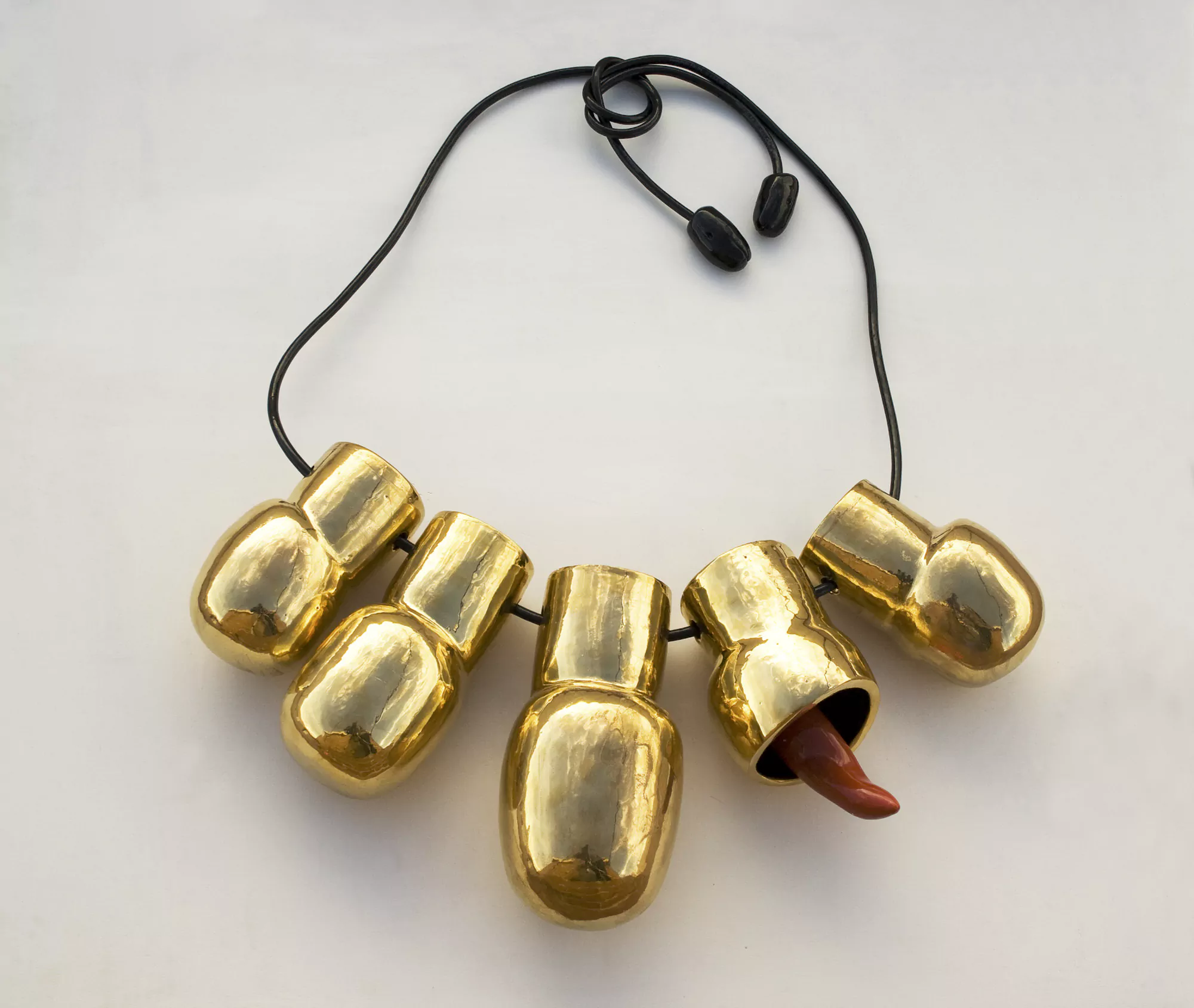 Collar de cabezas